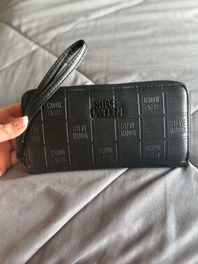 Steve Madden Black Textured Logo Wristlet